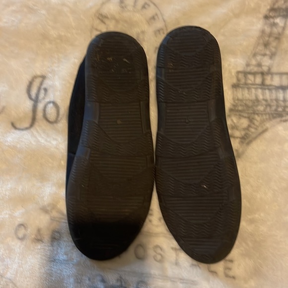 Water shoes, like new, size 8 - Picture 2 of 2